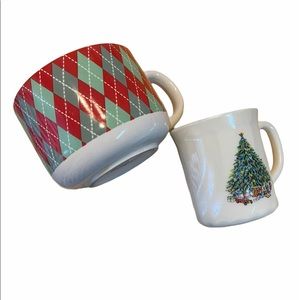 2 Christmas mugs